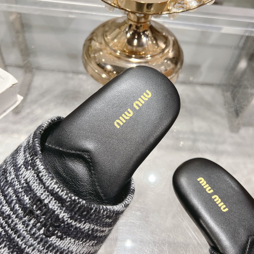 Miu Miu Wool slippers - EUR FASHION