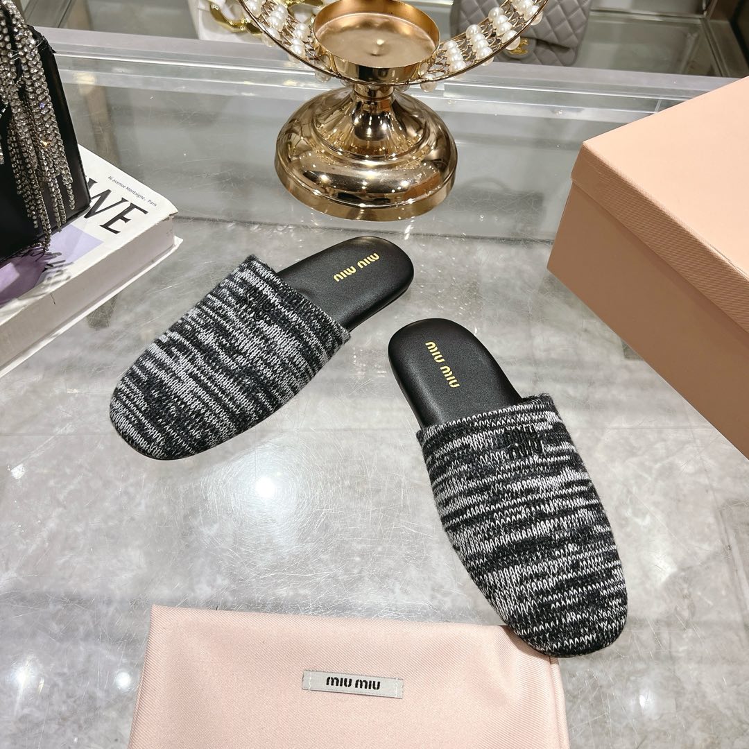 Miu Miu Wool slippers - EUR FASHION