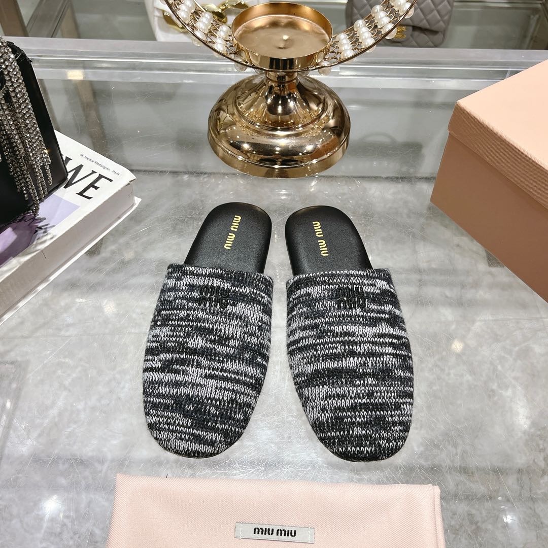 Miu Miu Wool slippers - EUR FASHION