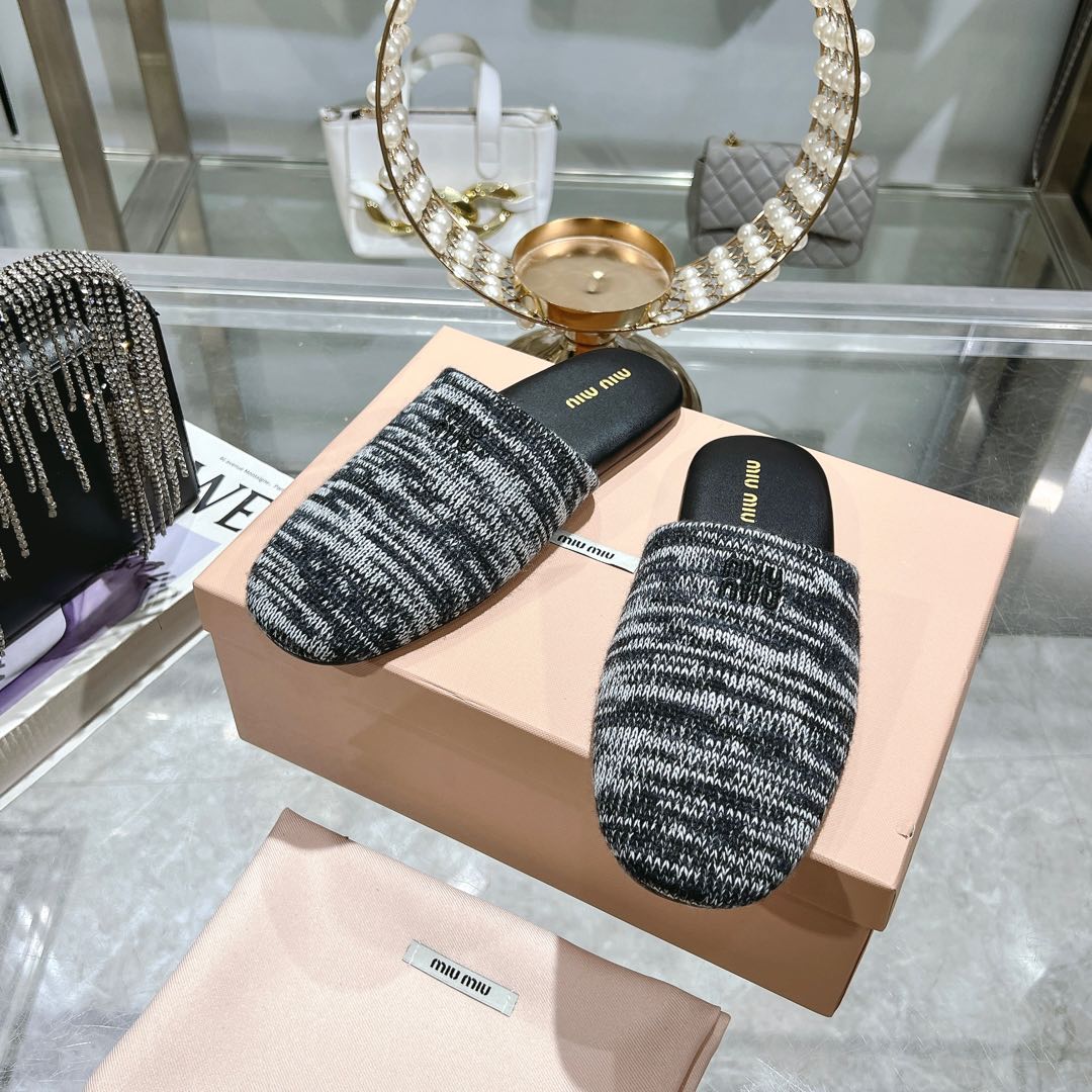 Miu Miu Wool slippers - EUR FASHION