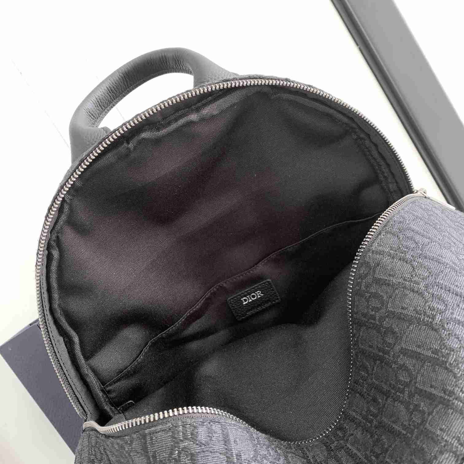 Dior 8 Backpack  - EUR FASHION