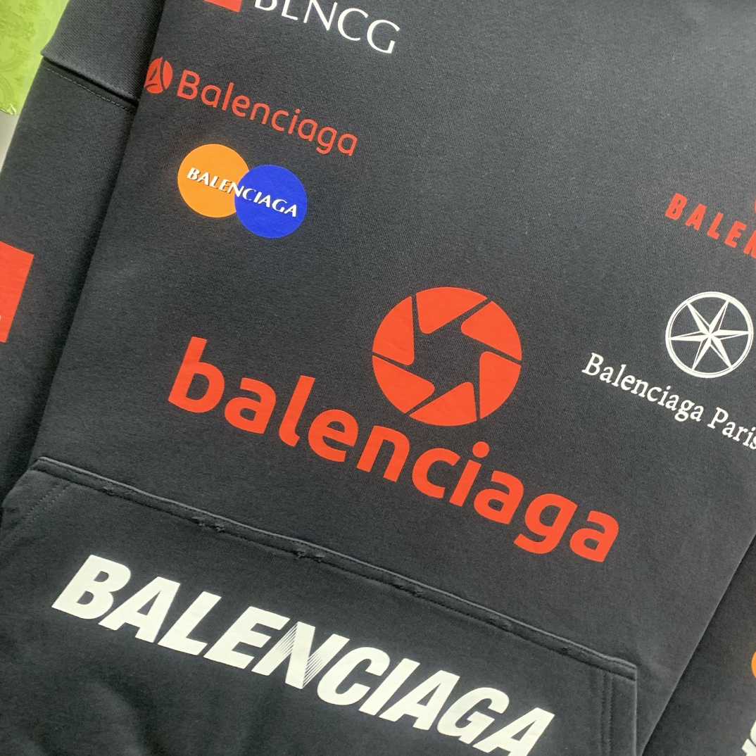 Balenciaga Top League Hoodie - EUR FASHION