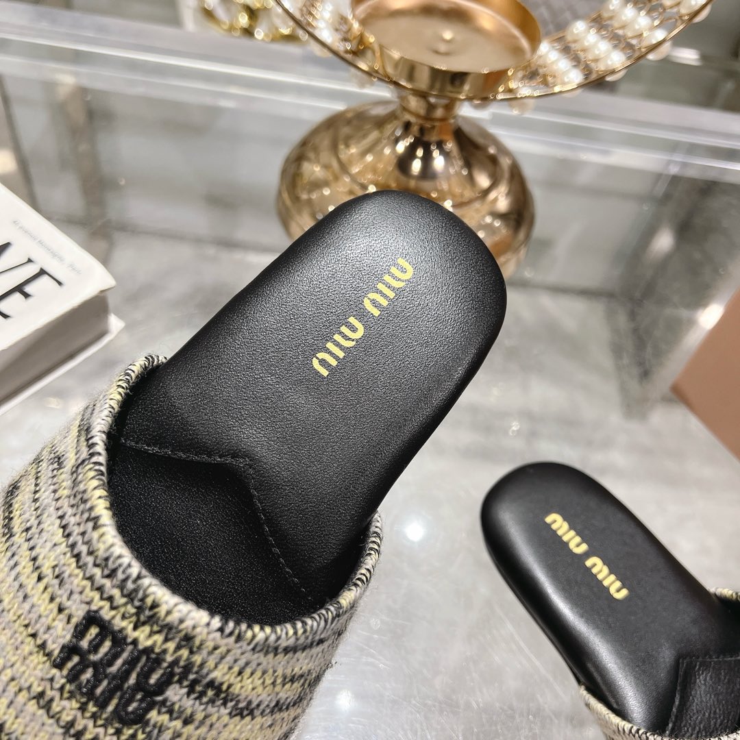 Miu Miu Wool slippers - EUR FASHION