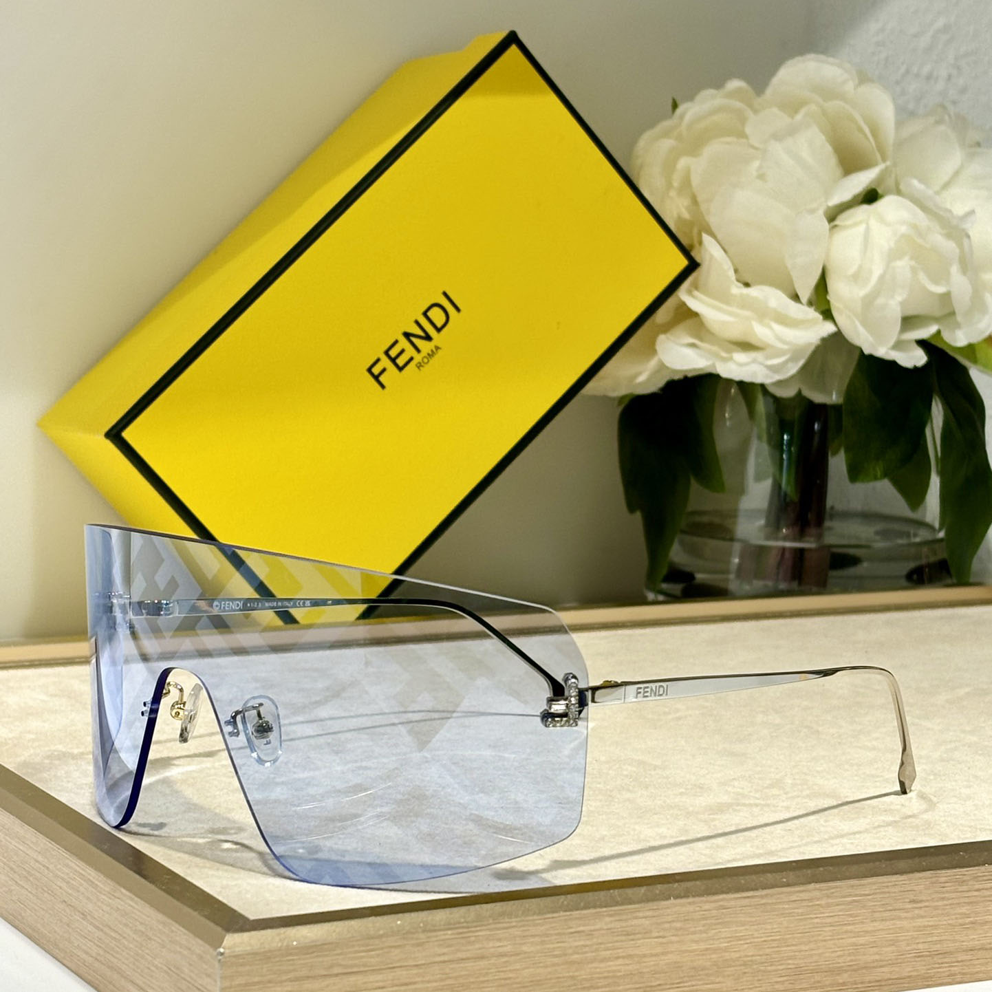 Fendi First Crystal Sunglasses     FE4121U - EUR FASHION