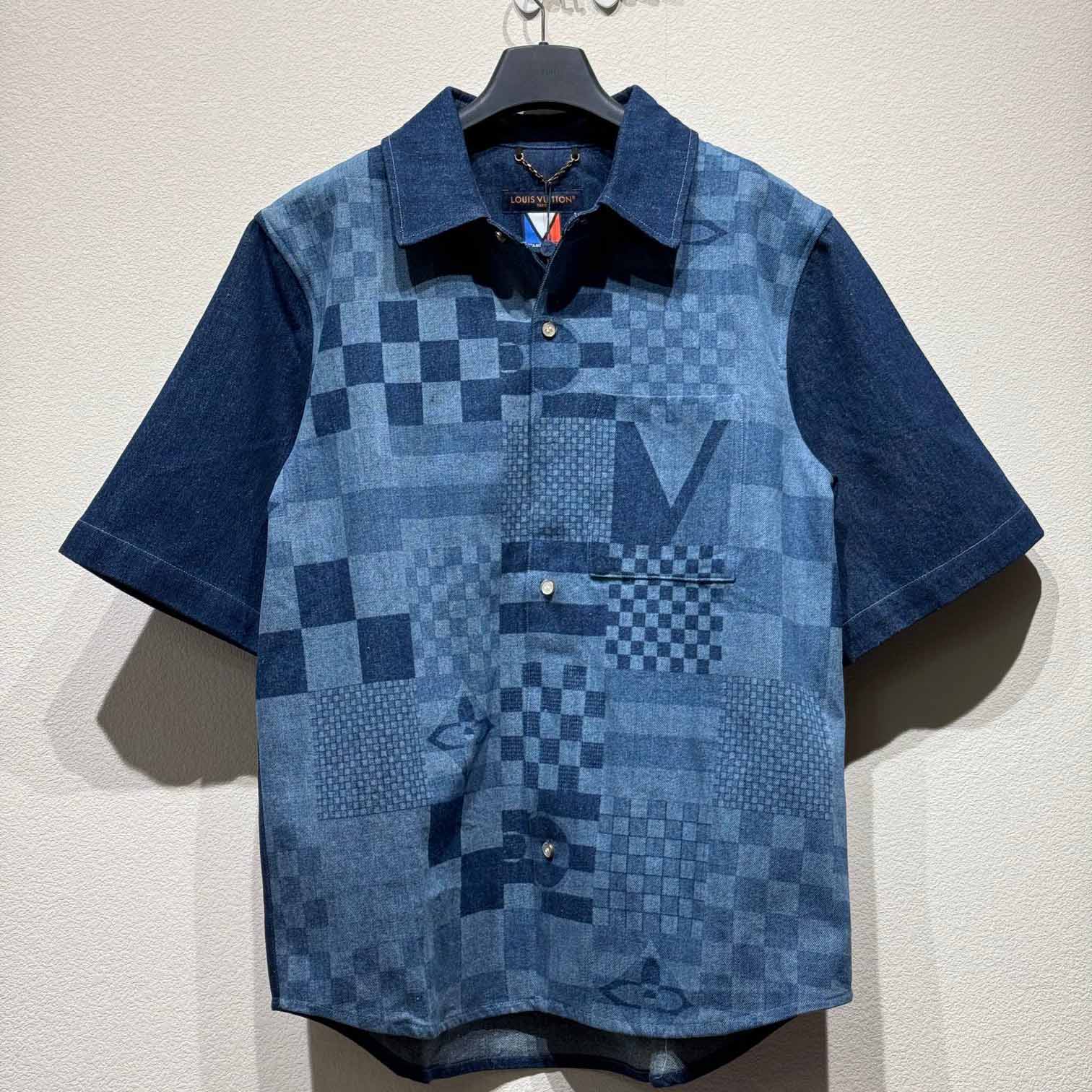 Louis Vuitton Printed Short-Sleeved Denim Shirt   1AFVQL - EUR FASHION