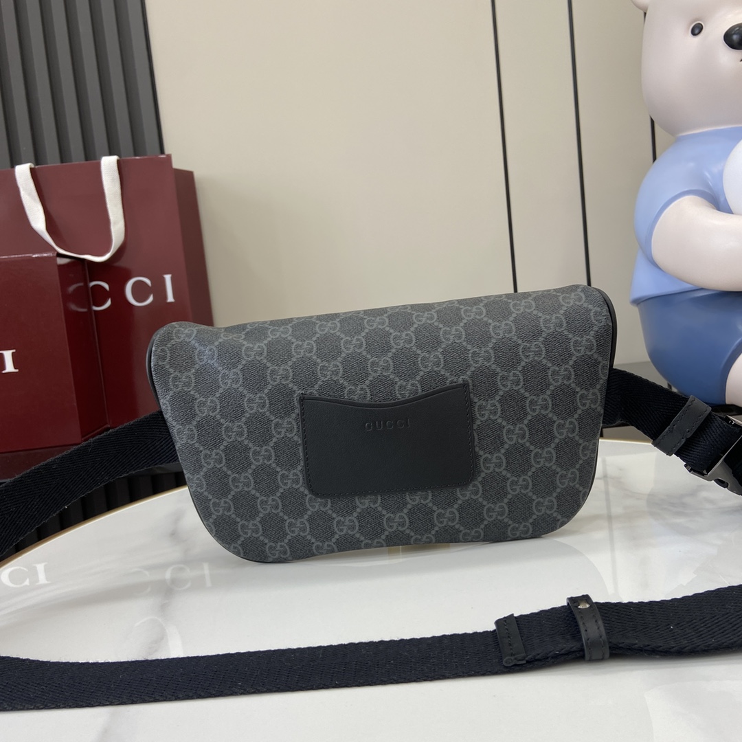 Gucci GG Emblem Medium Belt Bag - EUR FASHION