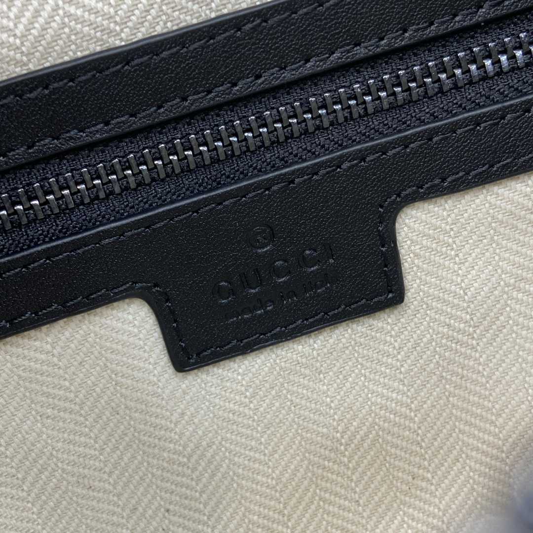 Gucci GG Emblem Medium Belt Bag - EUR FASHION