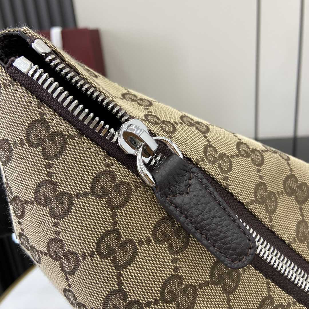 Gucci B Medium Shoulder Bag - EUR FASHION