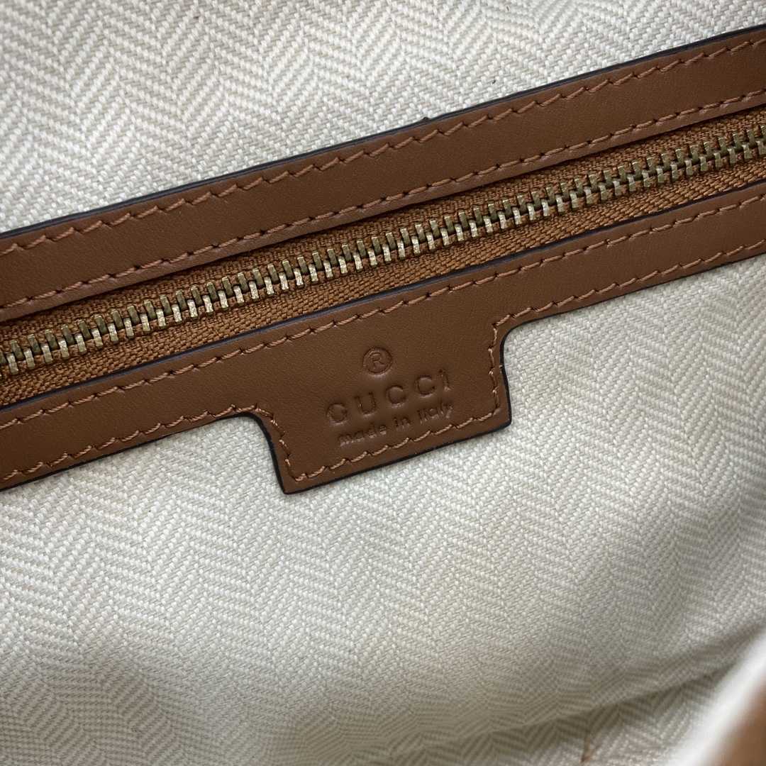 Gucci GG Emblem Medium Belt Bag - EUR FASHION