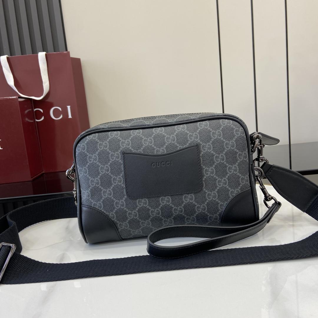 Gucci GG Emblem Small Crossbody Bag - EUR FASHION