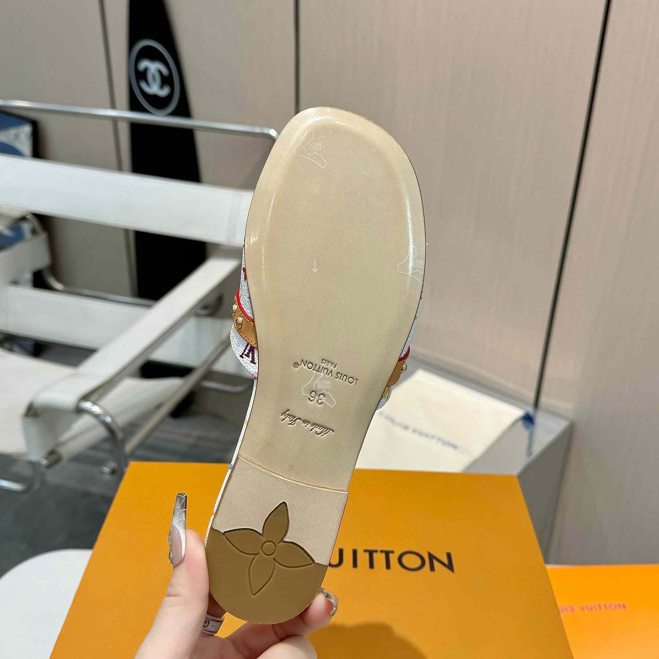 Louis Vuitton LV x TM 6AM Flat Mule   1AGZUV - EUR FASHION