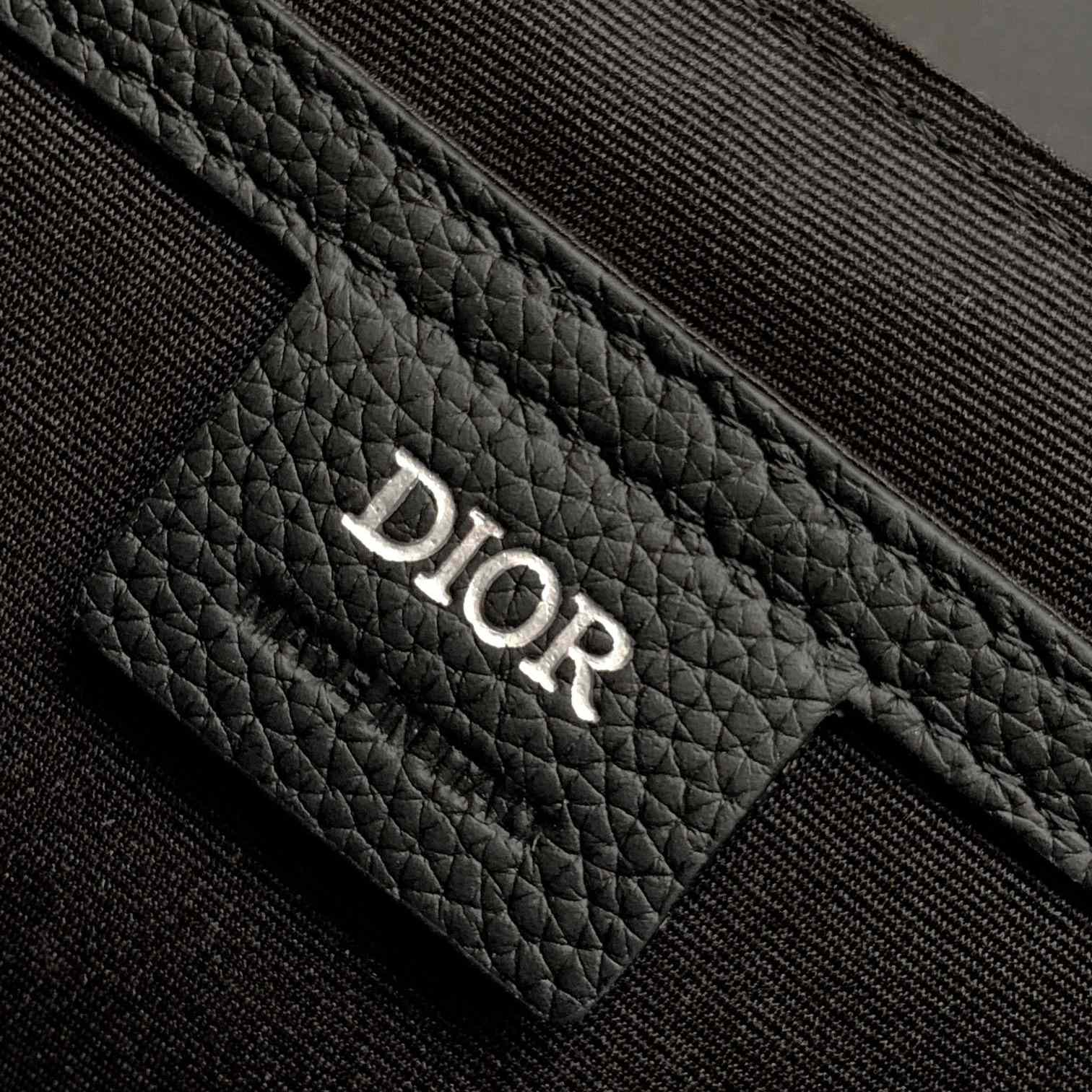 Dior Small Saddle Messenger Bag With Flap - EUR FASHION