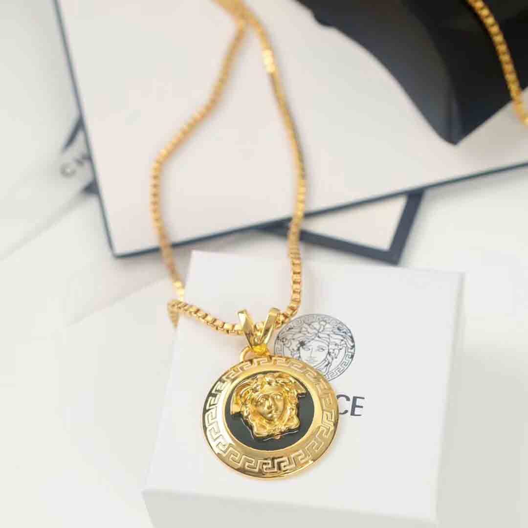 Versace Medusa Pendant Necklaces - EUR FASHION