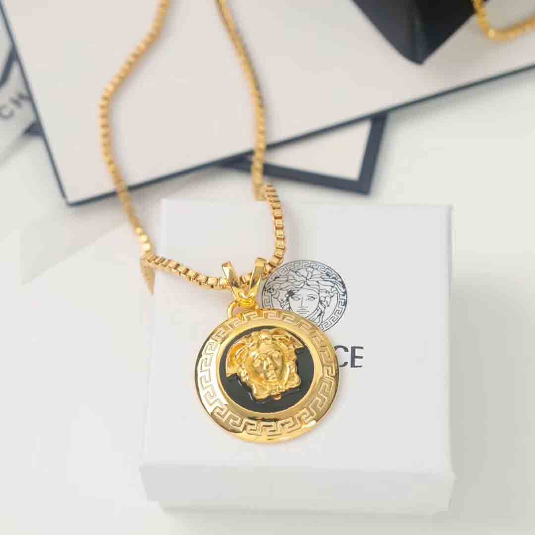 Versace Medusa Pendant Necklaces - EUR FASHION