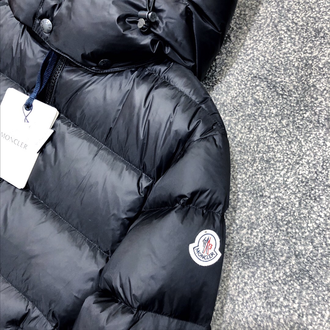 Moncler Black Down Jacket - EUR FASHION