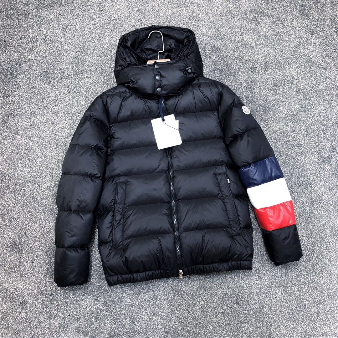 Moncler Black Down Jacket - EUR FASHION