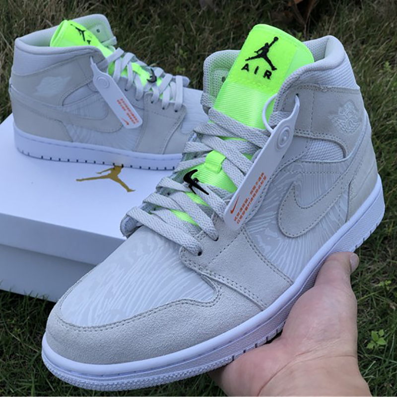 Jordan AJ1 Mid White Volt  - EUR FASHION