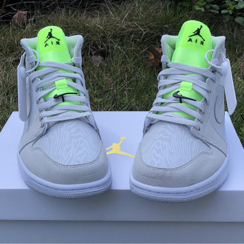 Jordan AJ1 Mid White Volt  - EUR FASHION