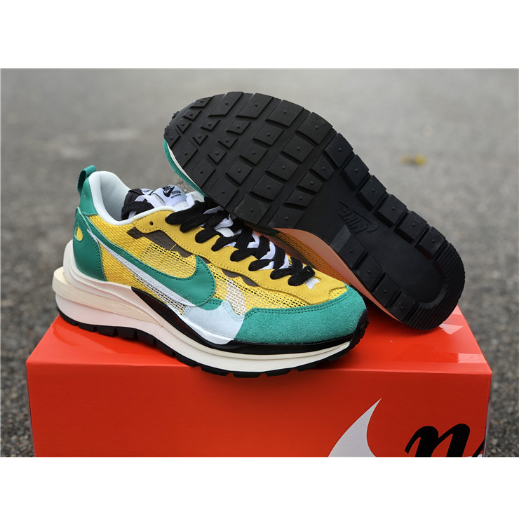 Nike X Sacai Ldv Waffle Sneakers - EUR FASHION