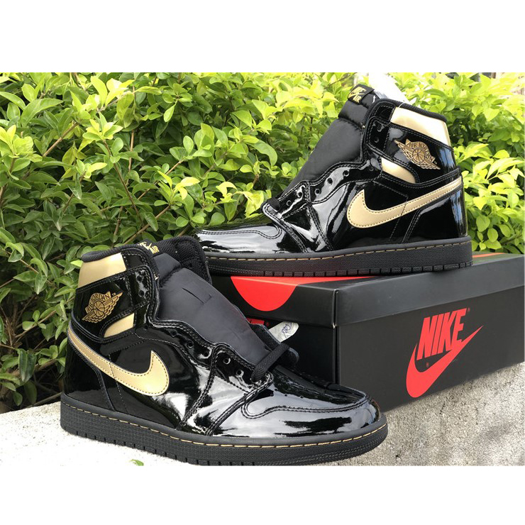 Jordan Air 1 Retro High Black Metallic Gold 555088-032 - EUR FASHION