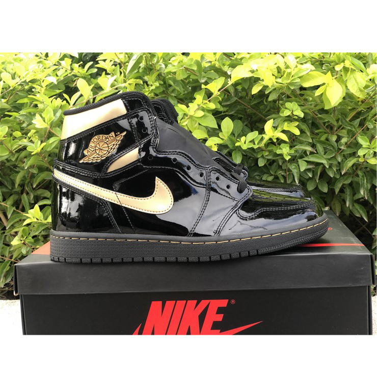 Jordan Air 1 Retro High Black Metallic Gold 555088-032 - EUR FASHION