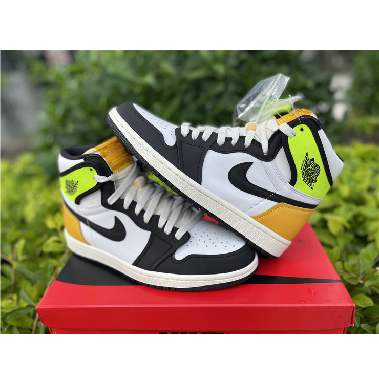 Jordan Air 1 High OG Volt Gold Sail 555088-118 - EUR FASHION