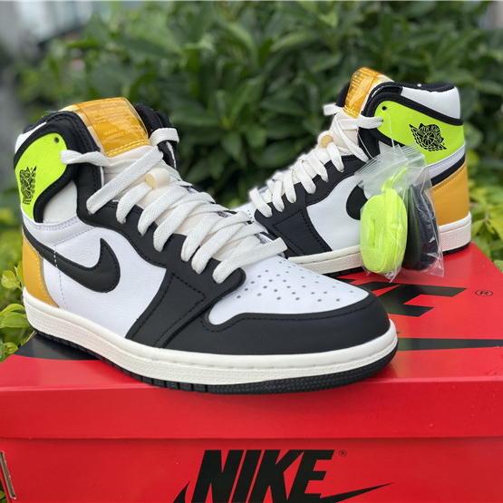 Jordan Air 1 High OG Volt Gold Sail 555088-118 - EUR FASHION