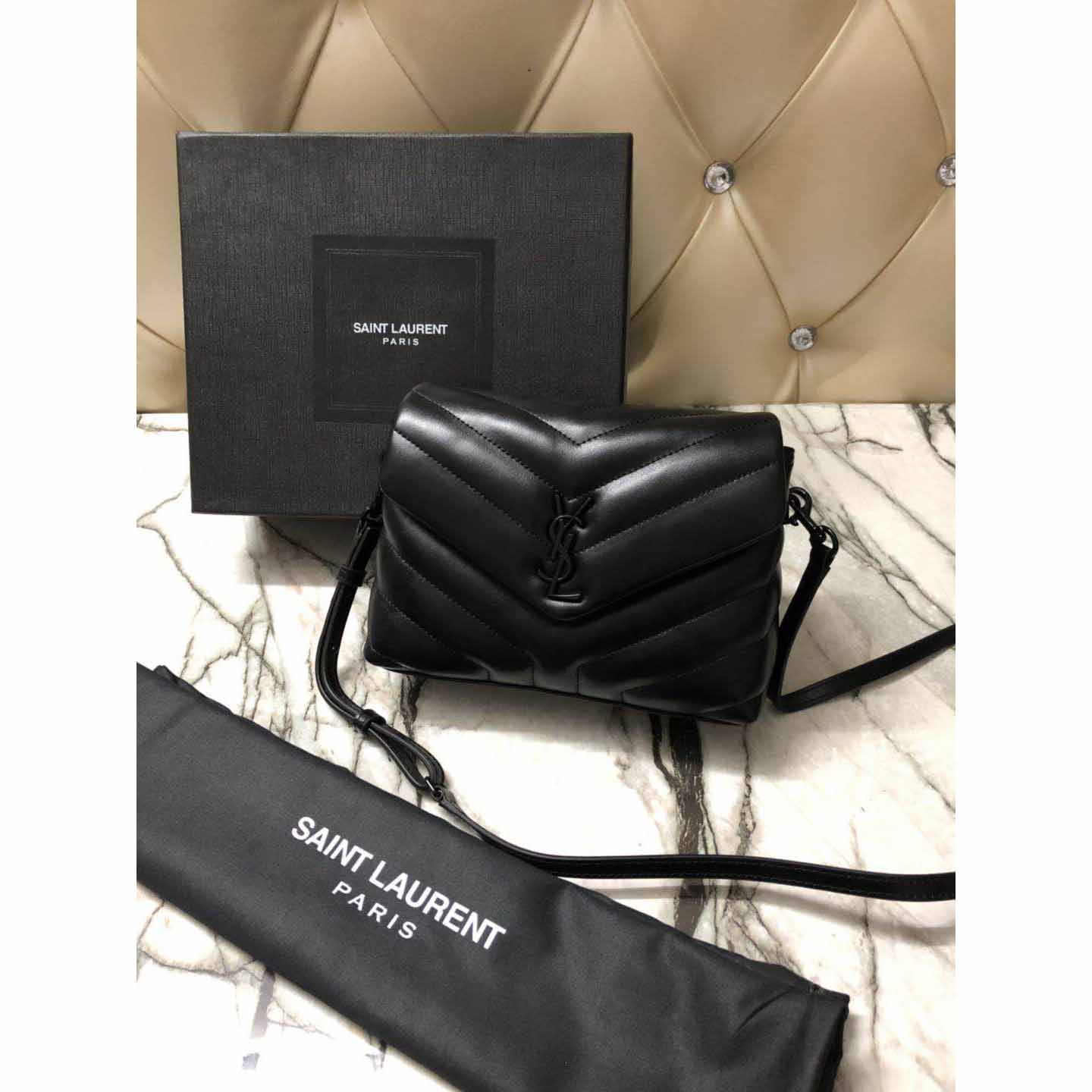 Saint Laurent Black Leather Shoulder Bag  - EUR FASHION