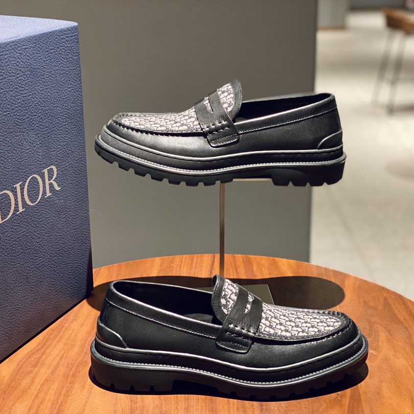 Dior  Oblique Explorer Loafer - EUR FASHION