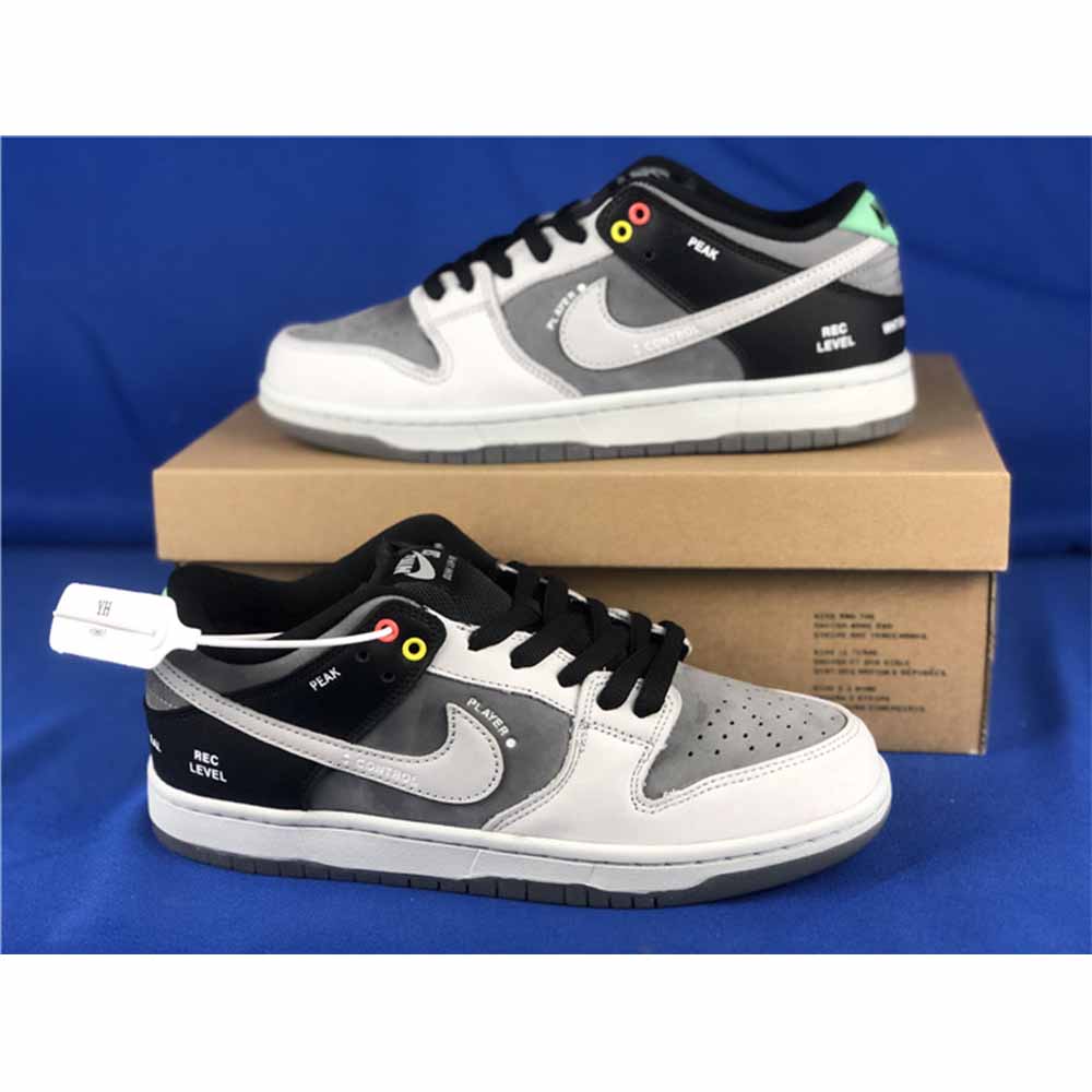 Nike SB Dunk Low "VX1000 Camcorder" - EUR FASHION