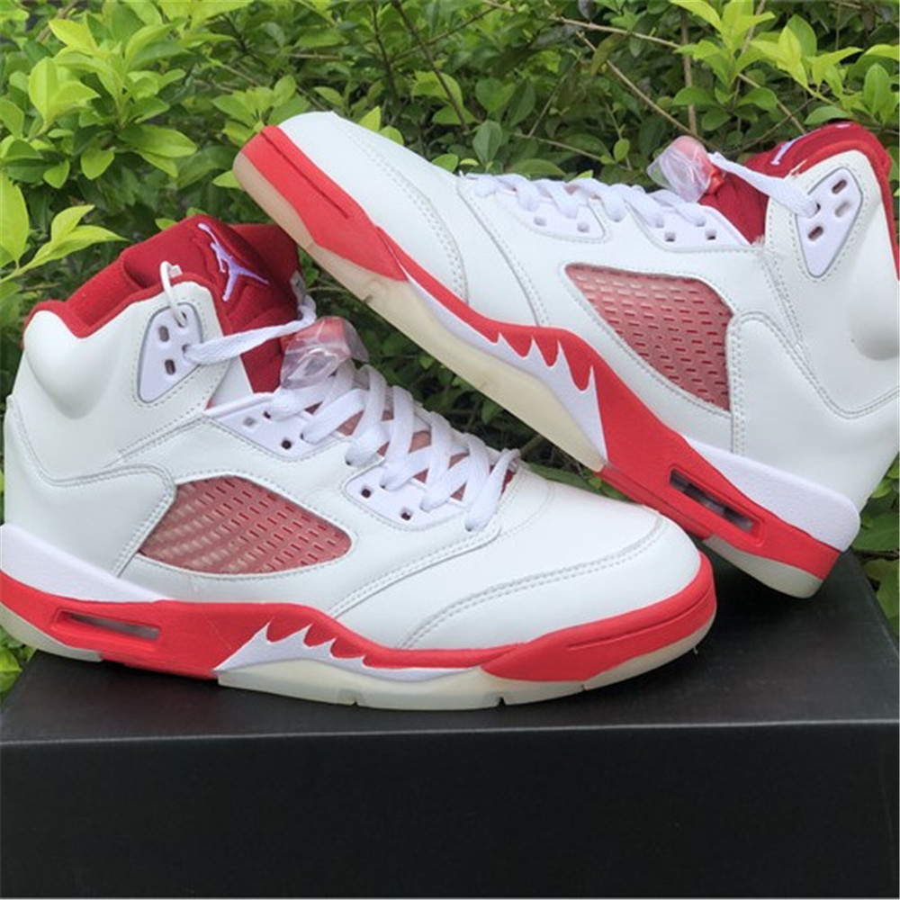 Jordan AJ 5 Retro GS Pink Foam Sneaker 440892-106 (Red&White) - EUR FASHION