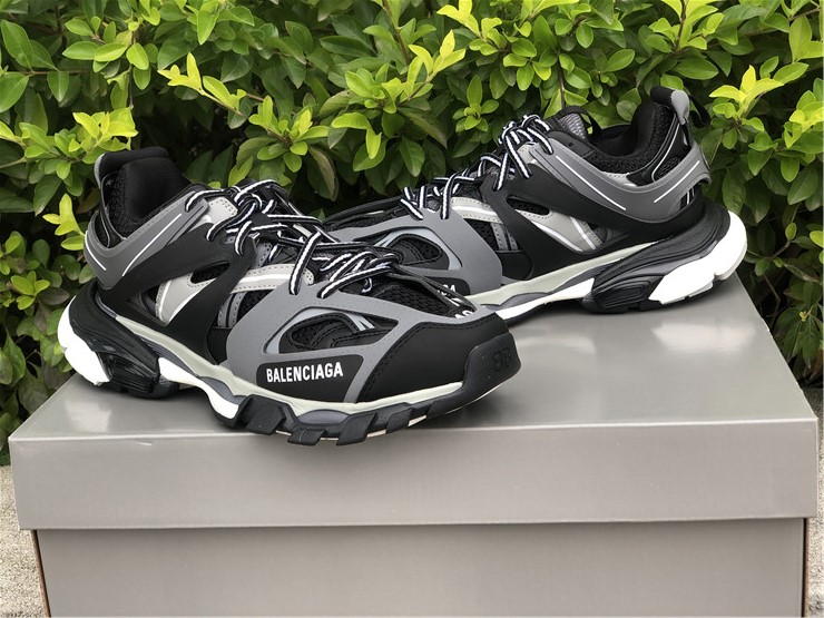 Balenciaga Track Sneakers  - EUR FASHION