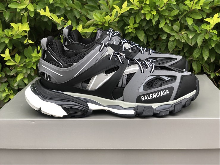 Balenciaga Track Sneakers  - EUR FASHION