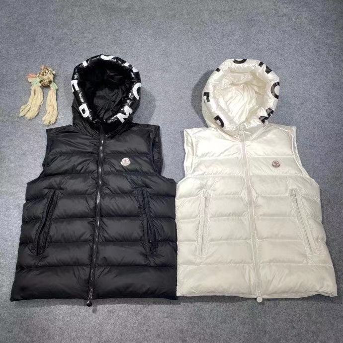 Moncler Vest In black - EUR FASHION