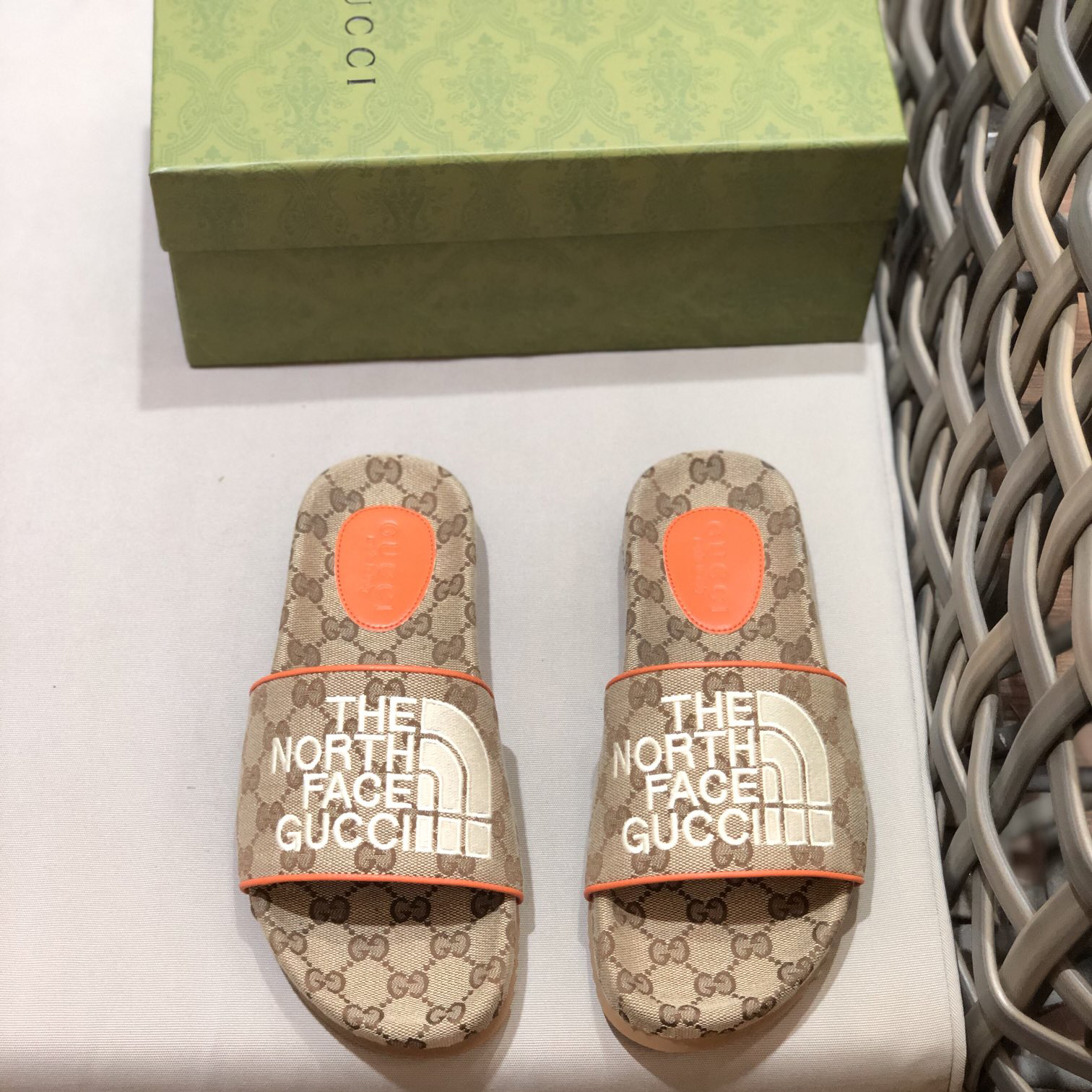 Gucci x The North Face Slides - EUR FASHION