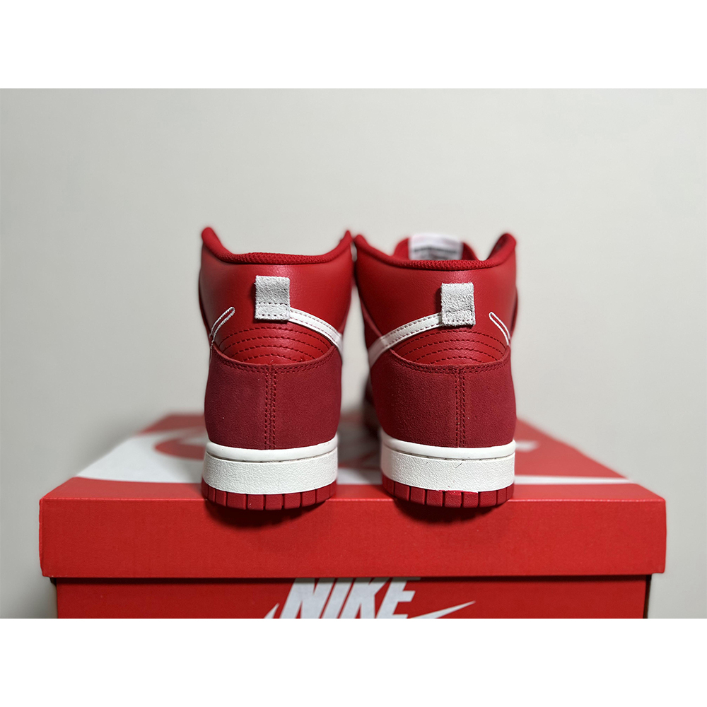 Nike Dunk High First Use Red Sneaker - EUR FASHION