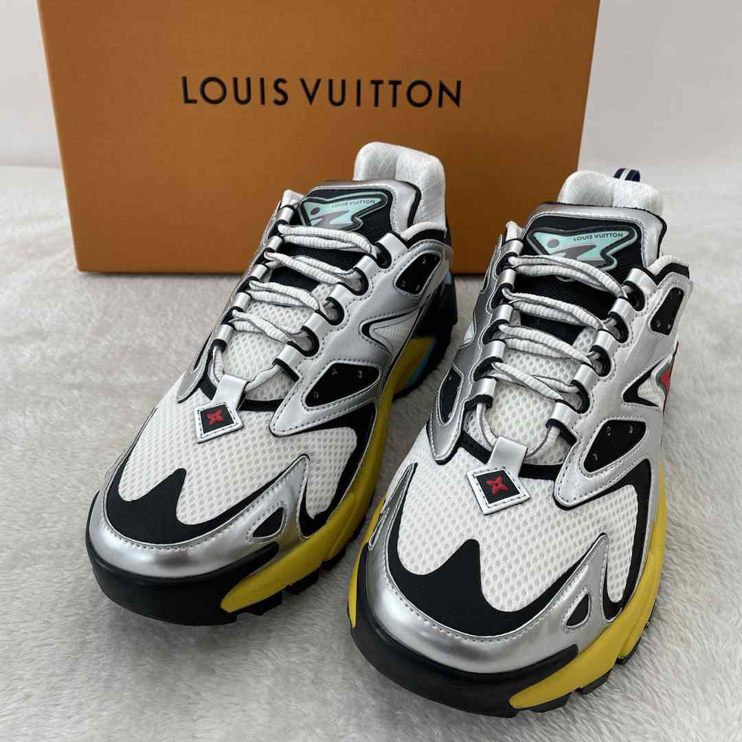 Louis Vuitton Runner Tatic Sneaker(Upon UK Size) - EUR FASHION