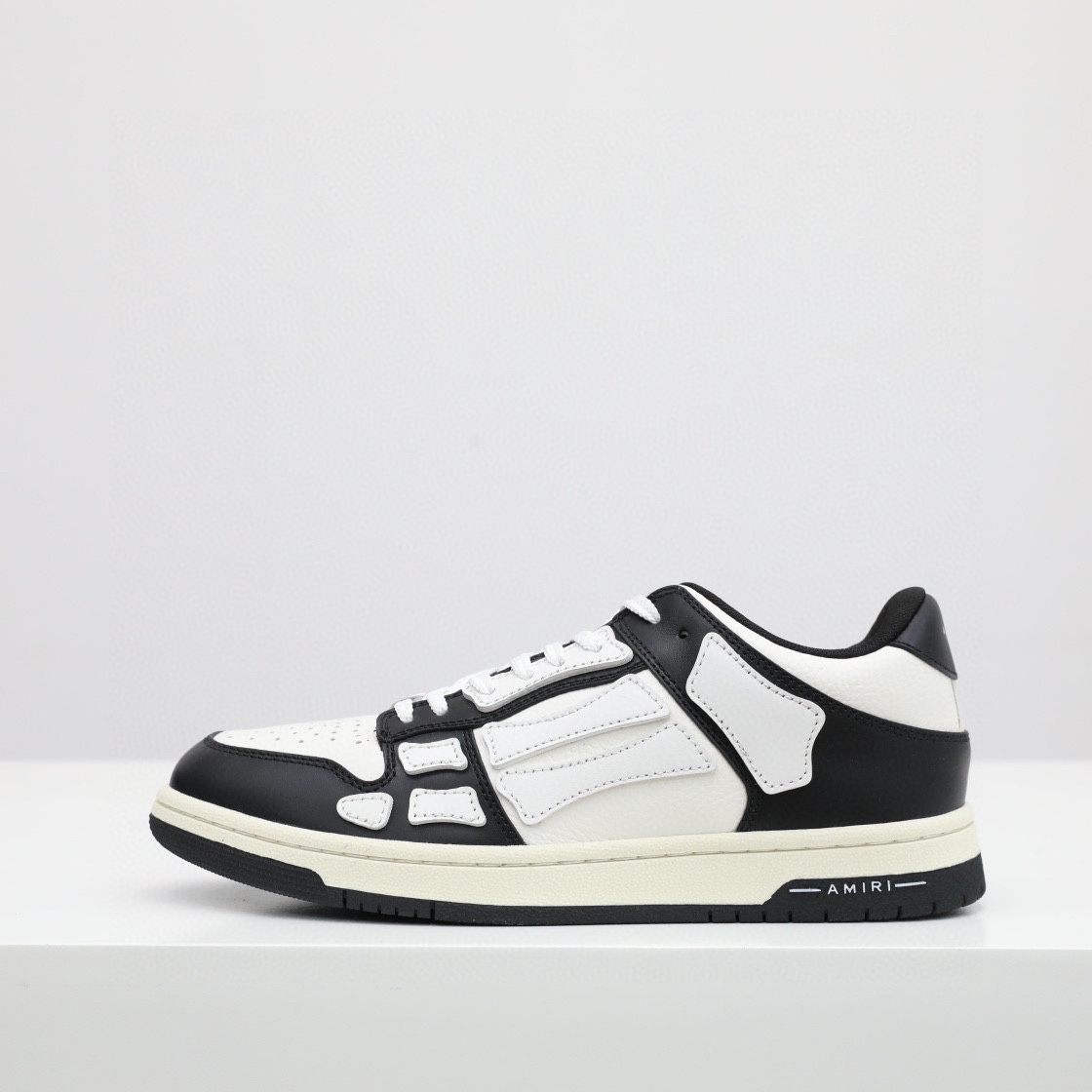 Amiri Skel-Top Low Sneaker White/Black - EUR FASHION