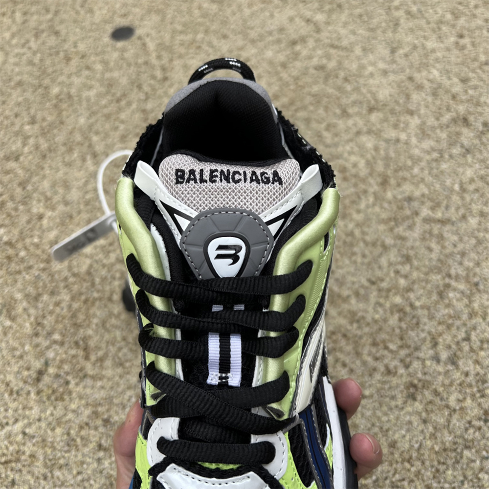 Balenciaga Runner Sneaker In Green - EUR FASHION