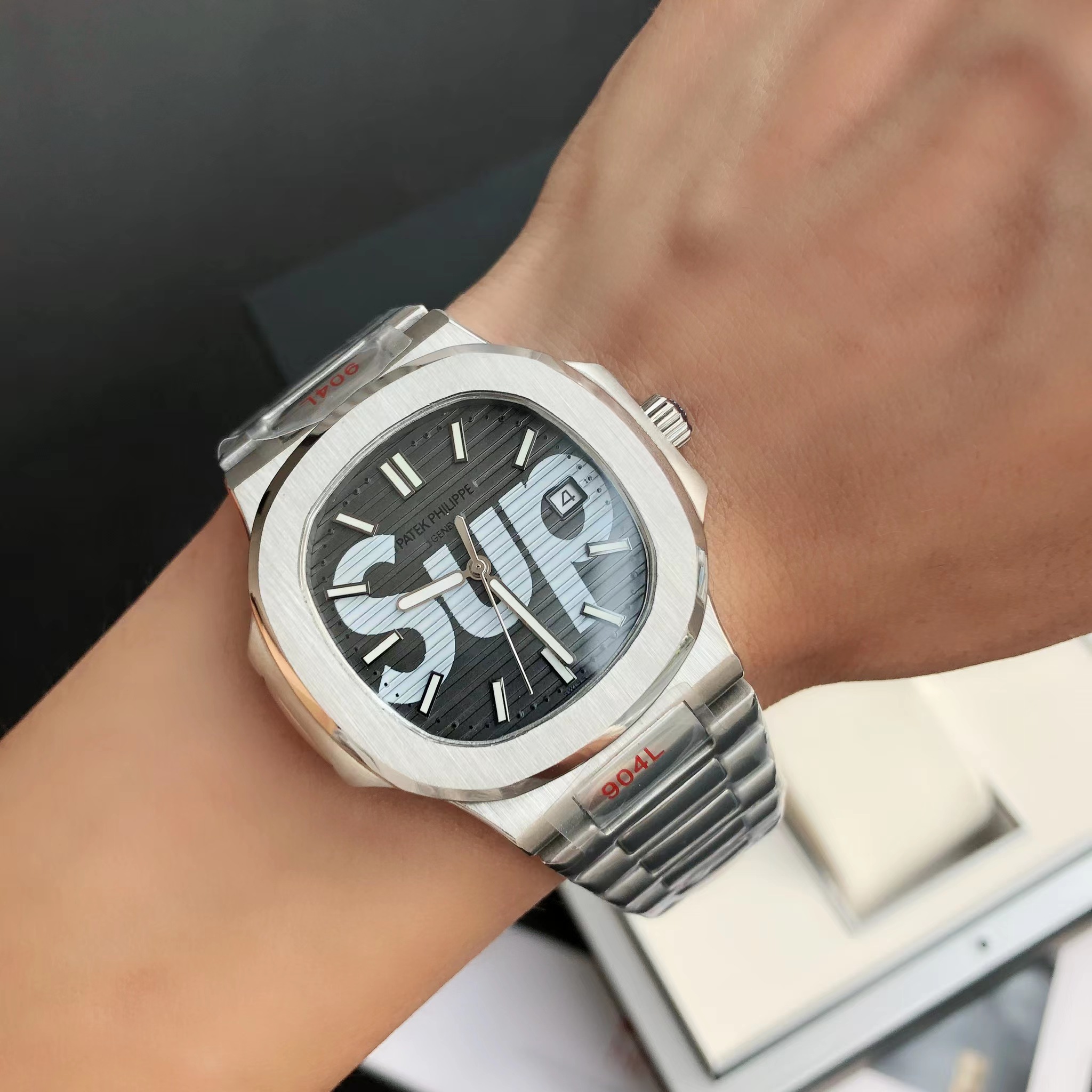 Patek Philipps Sa X Supreme Watch - EUR FASHION