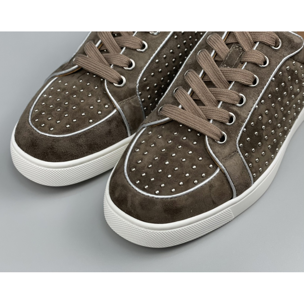 Christian Louboutin Sneaker - EUR FASHION