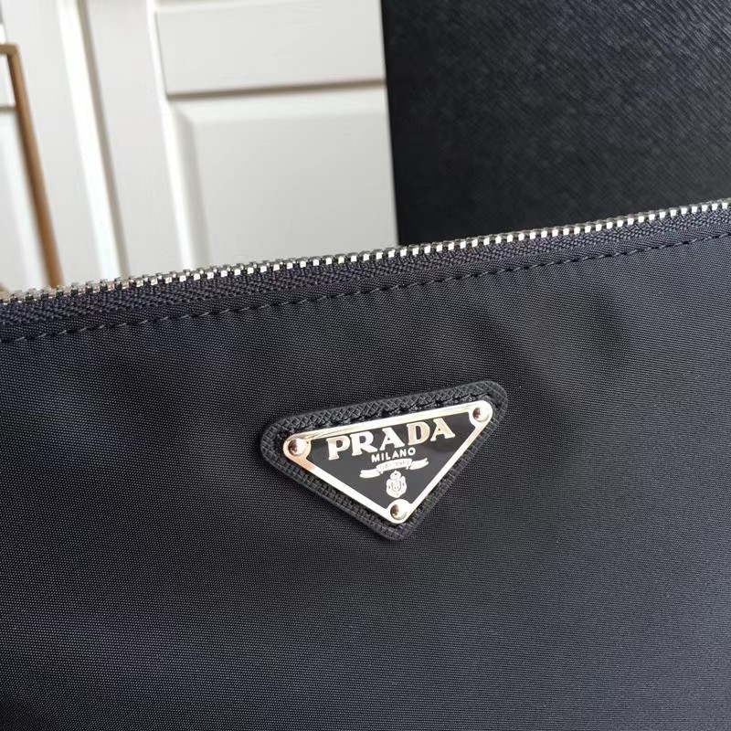 Prada Flat Pouch Black   28-18-1CM - EUR FASHION