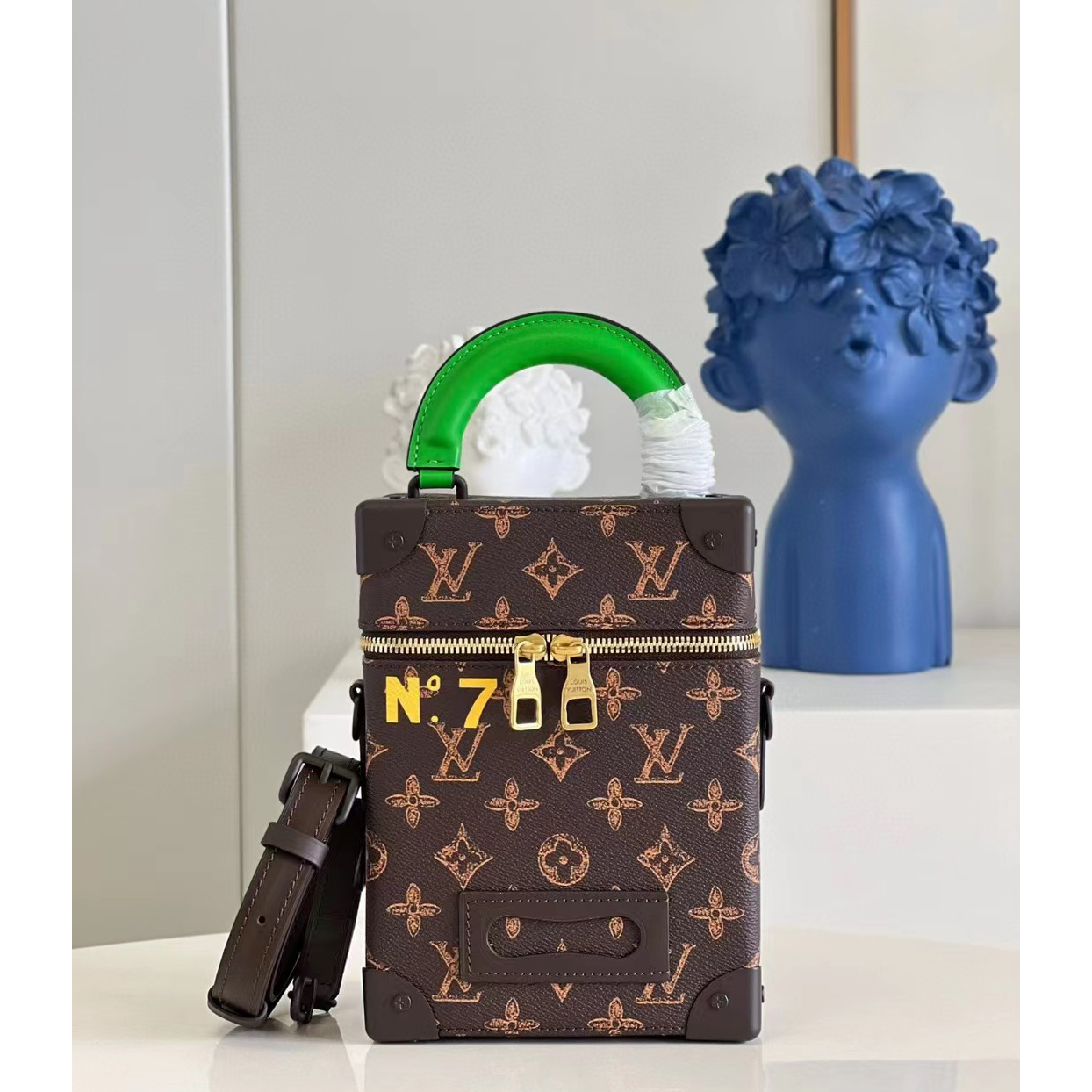 Louis Vuitton Vertical Box Trunk Handbag(15.5-22-7.5 CM) - EUR FASHION