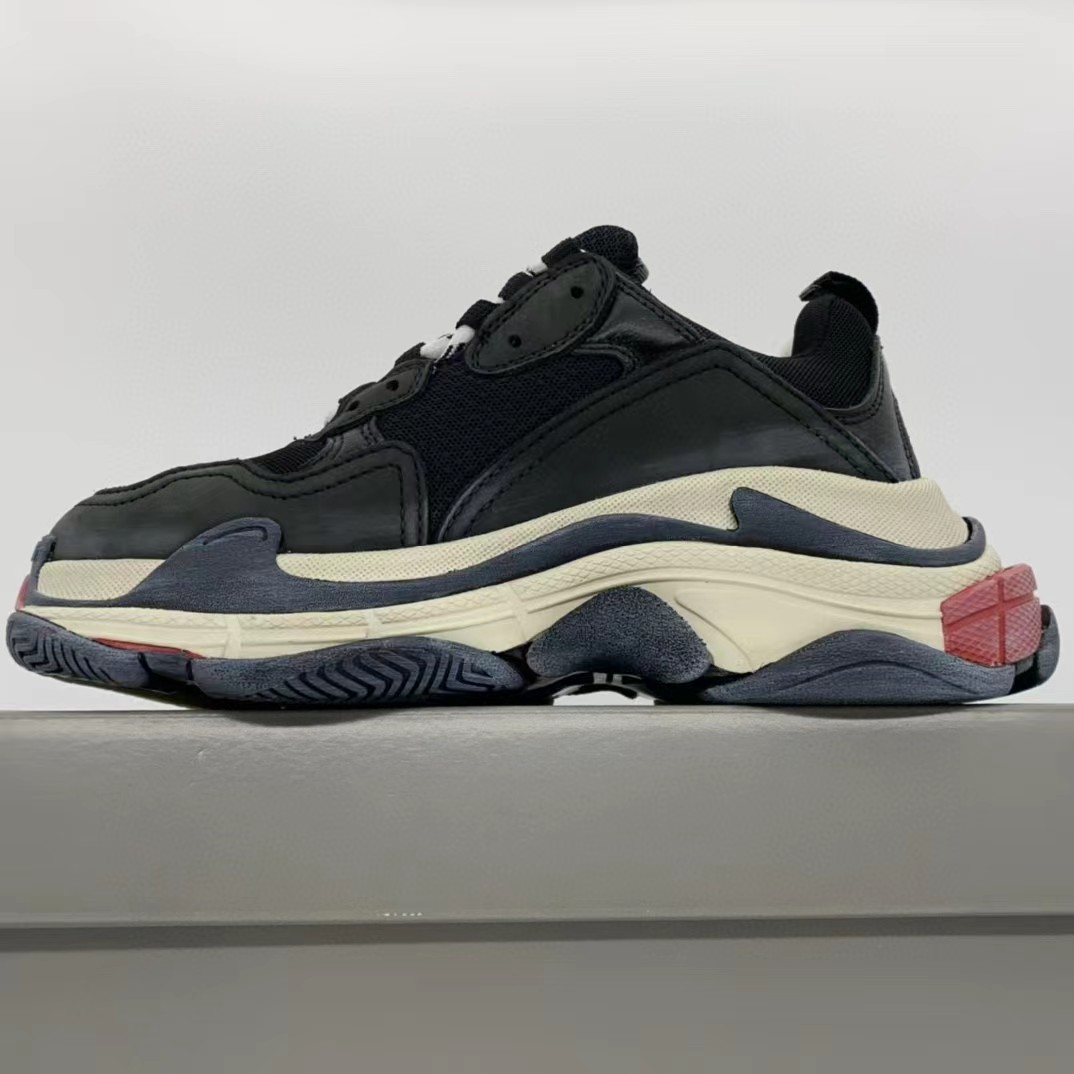 Balenciaga Triple S Sneaker  - EUR FASHION