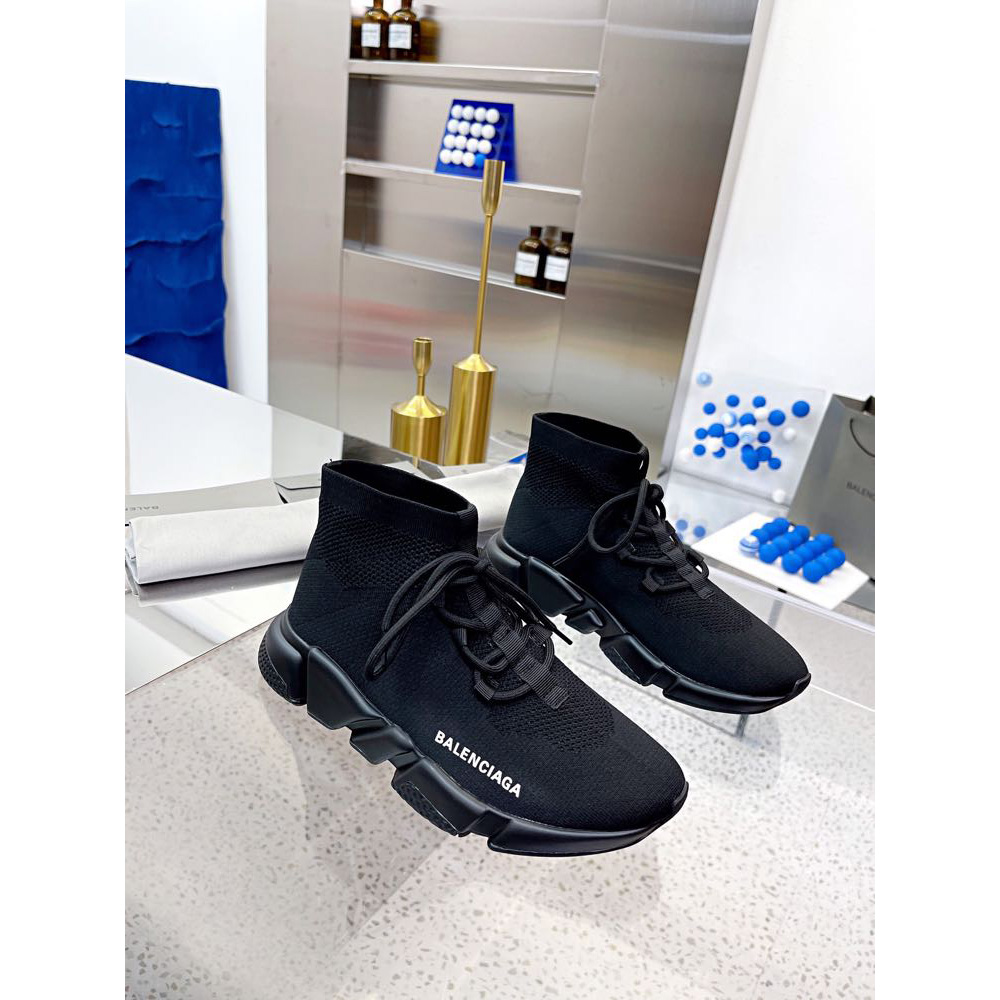 Balenciaga Men's Speed Lace-Up Sneaker In Black - EUR FASHION