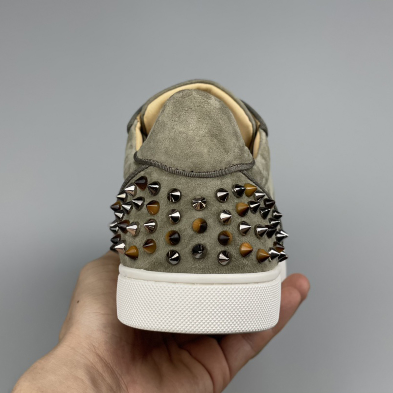 Christian Louboutin Sneaker - EUR FASHION