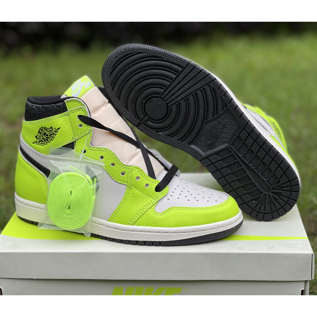 Air Jordan 1 High OG 'Volt' Sneakers   555088-702 - EUR FASHION