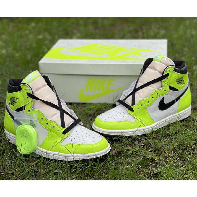 Air Jordan 1 High OG 'Volt' Sneakers   555088-702 - EUR FASHION