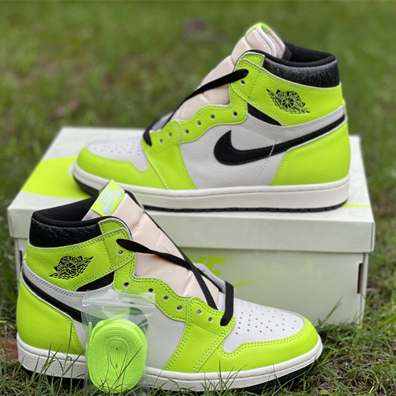 Air Jordan 1 High OG 'Volt' Sneakers   555088-702 - EUR FASHION