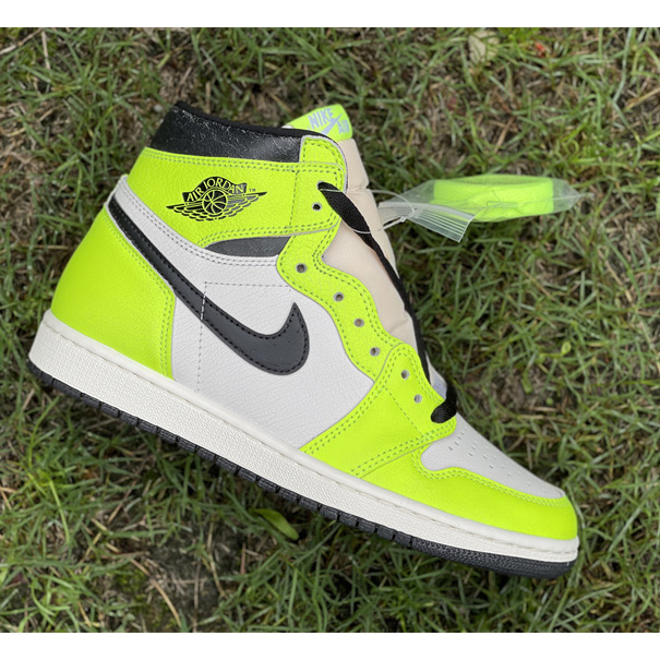 Air Jordan 1 High OG 'Volt' Sneakers   555088-702 - EUR FASHION